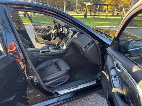 Used 2015 INFINITI Q50 Premium 4dr Sedan w/ Navigation Package image 11