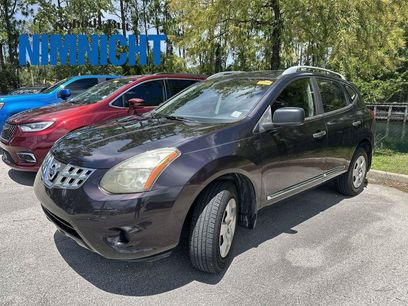 Used 2015 Nissan Rogue S w/ Convenience Package