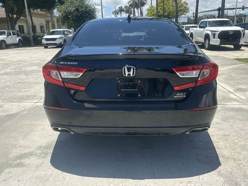 Used 2019 Honda Accord Touring image 7
