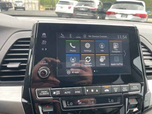 Used 2018 Honda Odyssey EX-L image 15