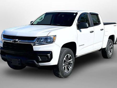 Used 2022 Chevrolet Colorado W/T w/ WT Convenience Package AWD/4WD image 3