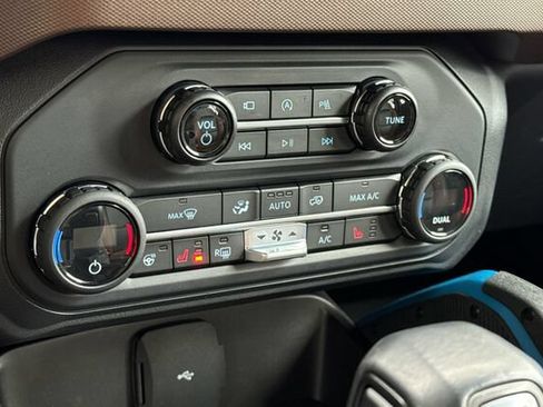 Certified 2023 Ford Bronco Outer Banks AWD/4WD image 21