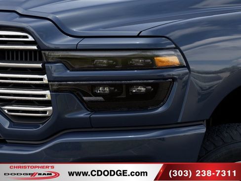 New 2026 RAM 2500 Laramie AWD/4WD image 10