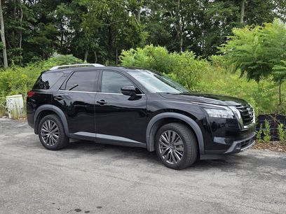 Used 2023 Nissan Pathfinder SL w/ SL Premium Package