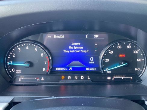 Used 2023 Ford Explorer XLT AWD/4WD image 37