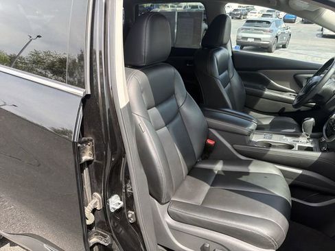 Used 2023 Nissan Murano SV FWD image 18
