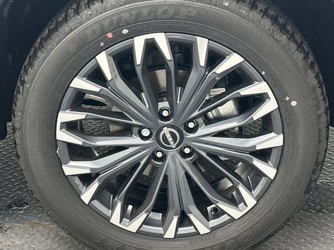 New 2026 Nissan Rogue Platinum AWD/4WD image 18