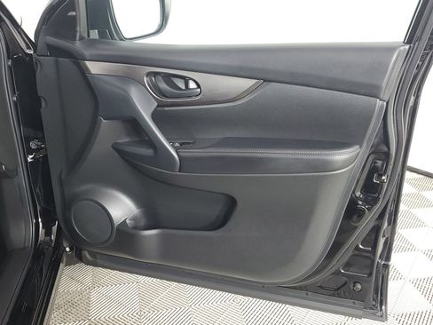 Used 2020 Nissan Rogue Sport S w/ Appearance Package image 24