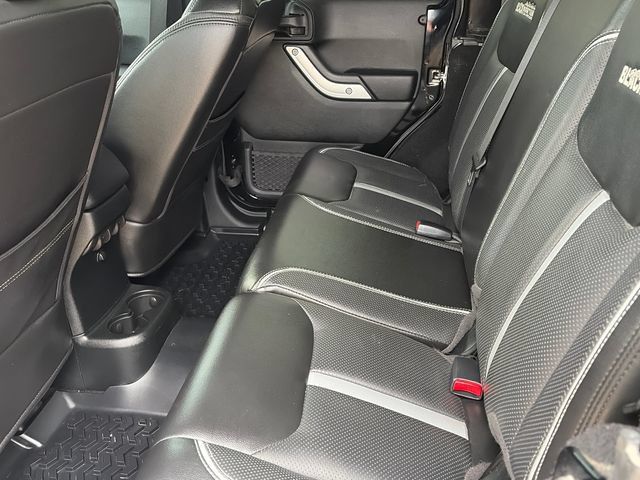 Used 2018 Jeep Wrangler Unlimited Rubicon w/ Connectivity Group AWD/4WD image 14