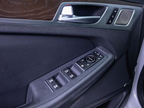 Used 2018 Genesis G80 5.0 Ultimate AWD/4WD image 17