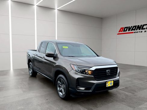 Used 2023 Honda Ridgeline RTL image 2