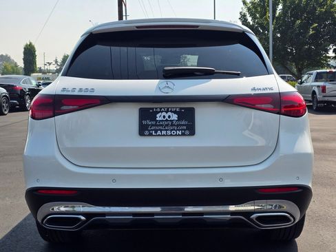 Used 2026 Mercedes-Benz GLC 300 4MATIC image 5