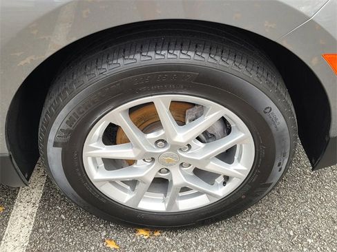 Used 2024 Chevrolet Equinox LT image 19