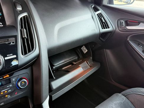 Used 2016 Ford Focus RS image 57