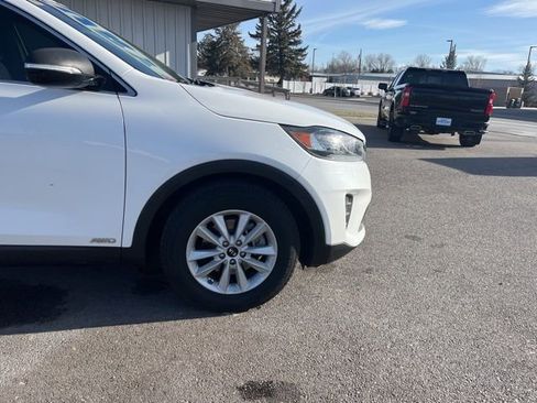 Used 2019 Kia Sorento LX image 21