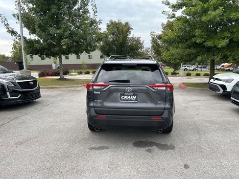 Used 2022 Toyota RAV4 XLE w/ Convenience Package image 4