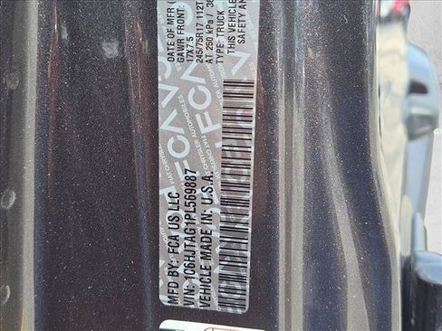 Used 2023 Jeep Gladiator Sport AWD/4WD image 15