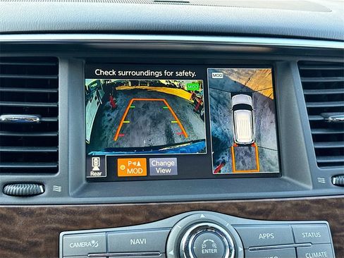 Used 2020 Nissan Armada SL image 15