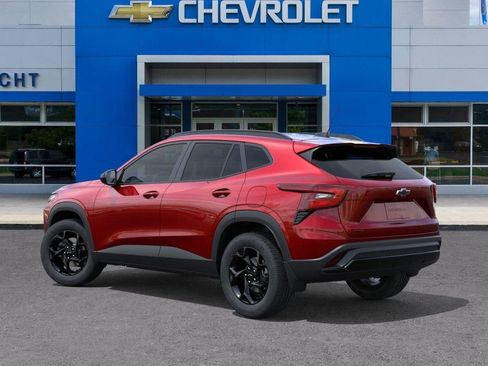 New 2026 Chevrolet Trax LT FWD image 3