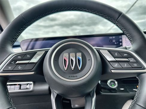 New 2026 Buick Envision Avenir image 33