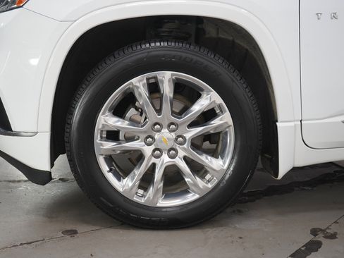 Used 2019 Chevrolet Traverse High Country w/ LPO, Floor Liner Package AWD/4WD image 30