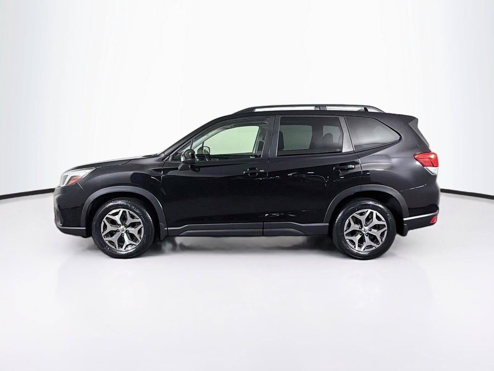 Used 2020 Subaru Forester Premium AWD/4WD image 8