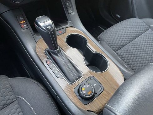 Used 2019 GMC Acadia SLE w/ Driver Alert Package I image 21