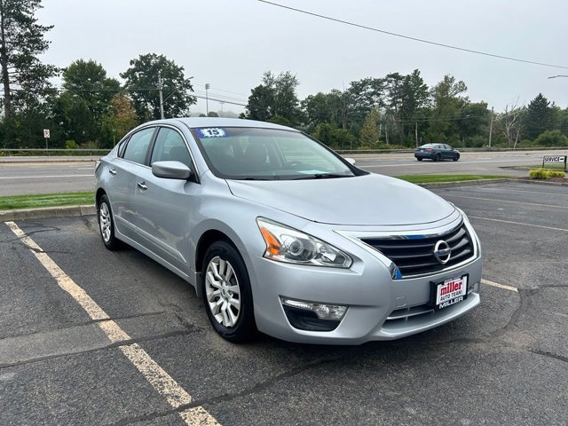 Used 2015 Nissan Altima 2.5 S w/ Power Driver Seat Package FWD image 2