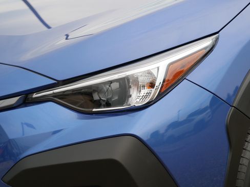 Used 2025 Subaru Crosstrek 2.5i Premium AWD/4WD image 16