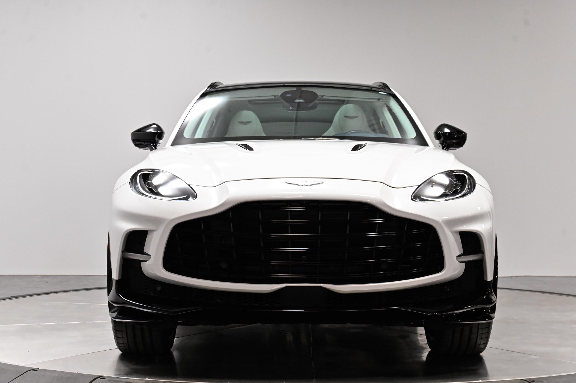 Used 2023 Aston Martin DBX 707 AWD/4WD image 28