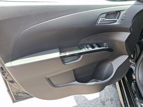 Used 2020 Chevrolet Sonic LT w/ Convenience Package FWD image 15