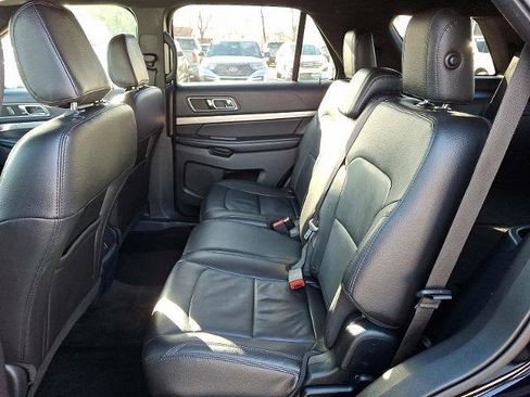 Certified 2018 Ford Explorer XLT w/ Equipment Group 202A image 10