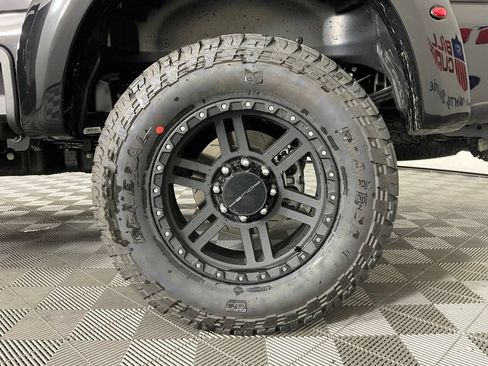New 2026 Ford F250 Lariat w/ Black Appearance Package AWD/4WD image 10
