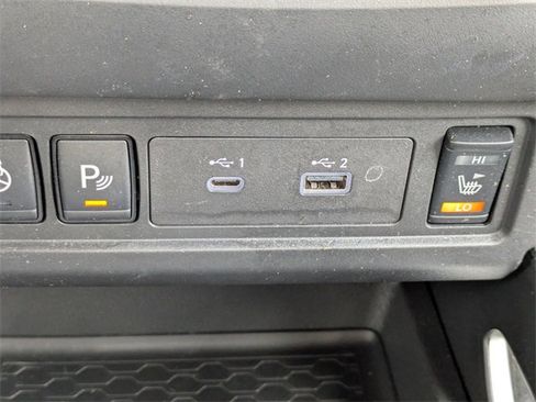 Used 2024 Nissan Frontier SL w/ Technology Package image 24