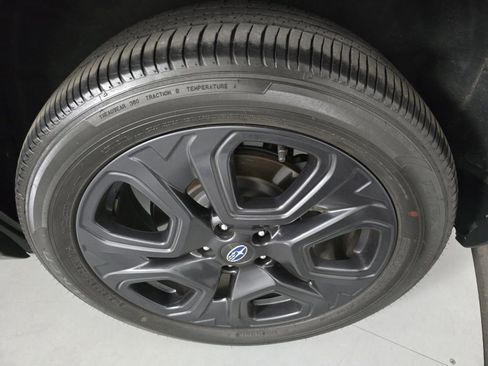 Used 2025 Subaru Ascent Bronze Edition image 10