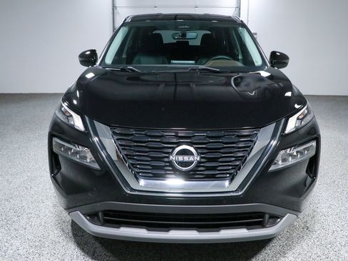Used 2023 Nissan Rogue SV FWD image 4