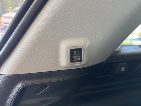 Used 2024 Jeep Grand Cherokee Limited 4xe image 9