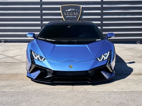 Used 2024 Lamborghini Huracan Tecnica image 18
