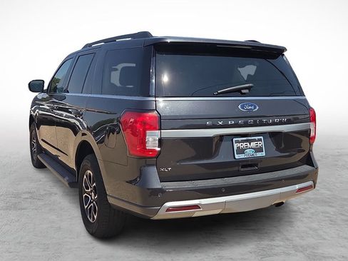 Used 2024 Ford Expedition XLT RWD image 8