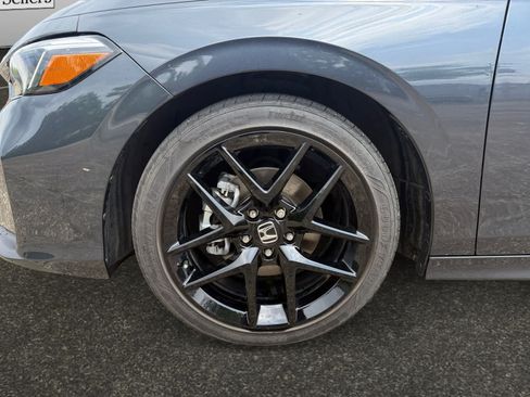 Used 2025 Honda Civic Sport image 14