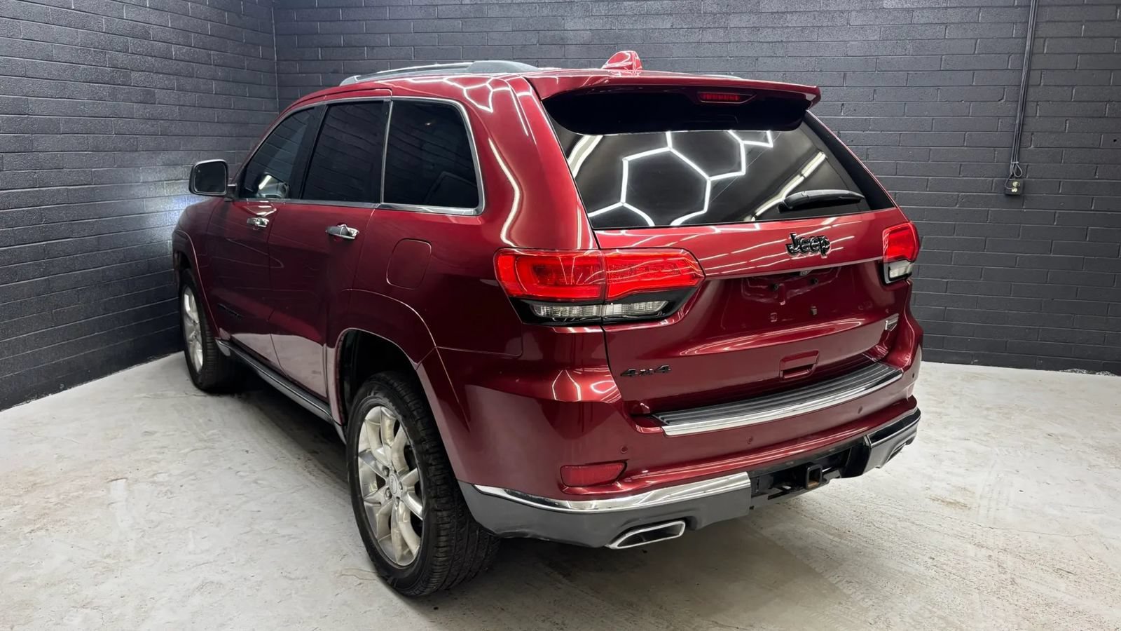 Used 2014 Jeep Grand Cherokee Summit AWD/4WD image 4