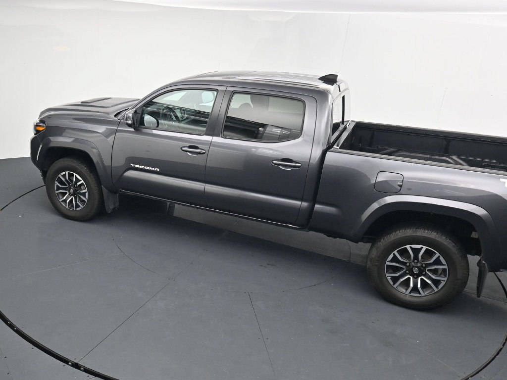 Used 2023 Toyota Tacoma TRD Sport w/ TRD Premium Sport Package AWD/4WD image 27