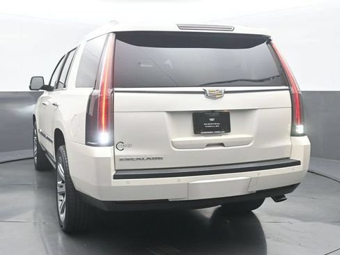 Used 2015 Cadillac Escalade Premium AWD/4WD image 5
