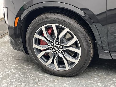 Used 2023 Cadillac XT6 Sport image 38