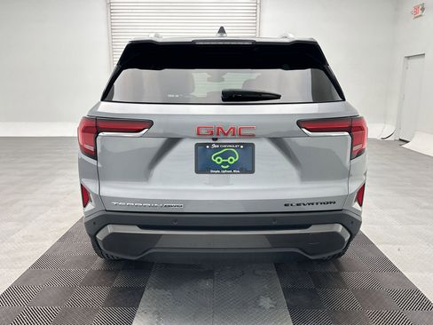 Certified 2025 GMC Terrain Elevation w/ Elevation Premium Package AWD/4WD image 10