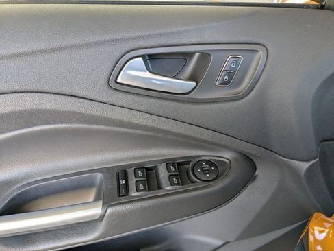 Used 2016 Ford Escape SE AWD/4WD image 21