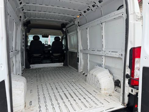 Used 2023 RAM ProMaster 2500 FWD image 28