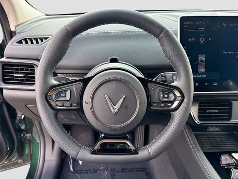 New 2025 VinFast VF 8 Eco image 11