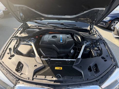 Used 2018 BMW 530e RWD image 21