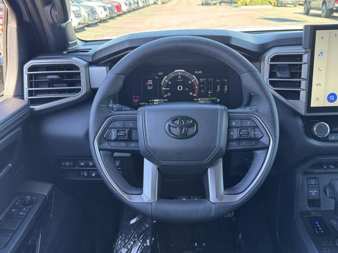 Used 2025 Toyota Tundra Limited image 22